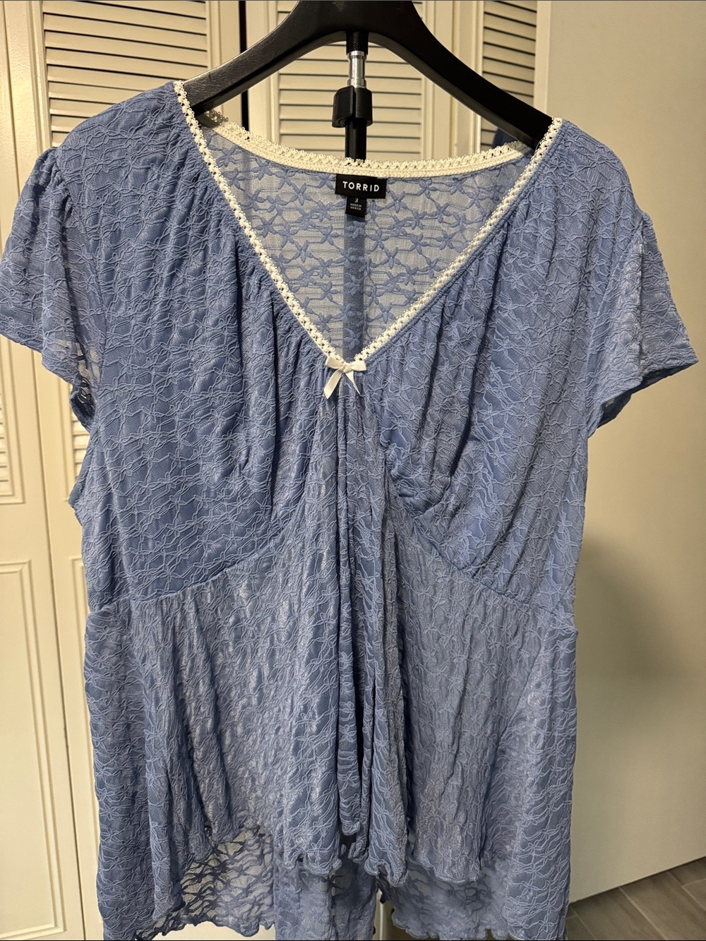 torrid Dusty Blue Lace V-Neck Tunic with Cream Trim